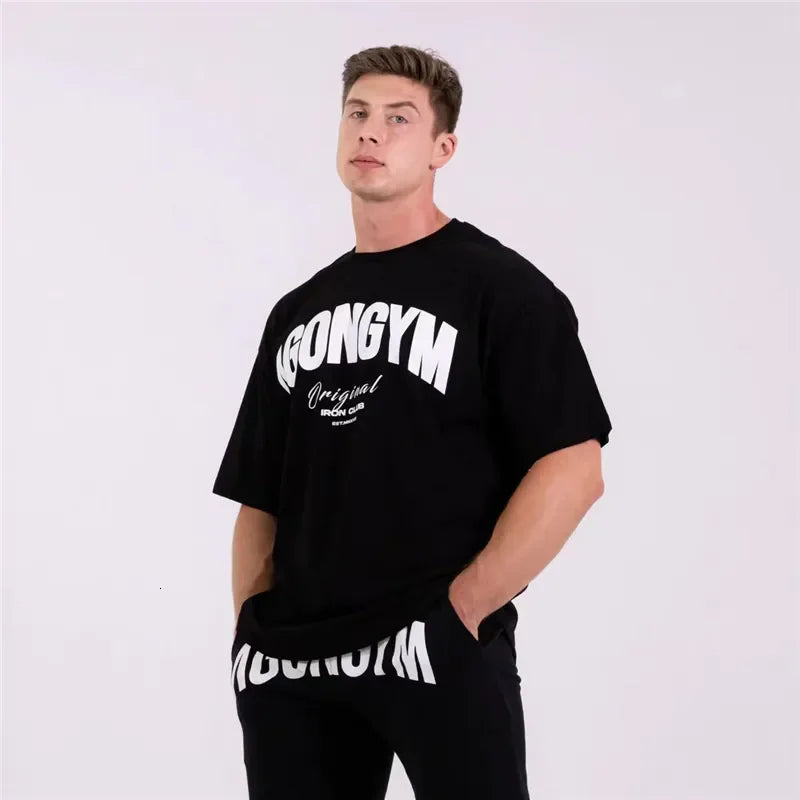 T-Shirt Oversized GYM Plus Size — Roupa de Treino para Homem